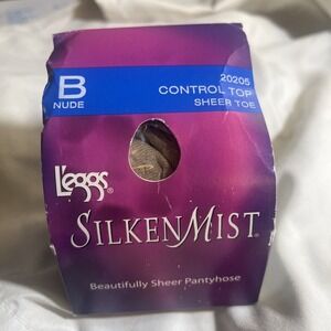 Leggs Silken Mist Control Top  Pantyhose SZ B Nude 20205 Silky Sheer Leg